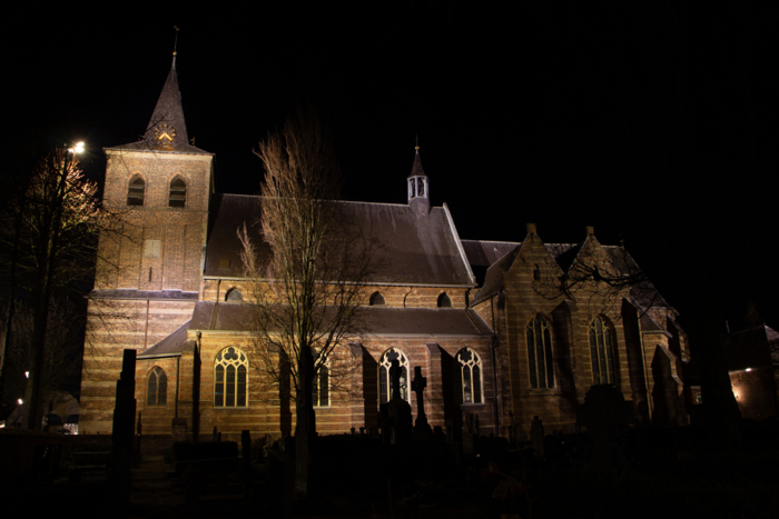 LED lighting | Public lighting church side view Sint Lambertuskerk Rosmalen